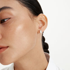 솔리테어 에메랄드 옐로우 골드 이어링